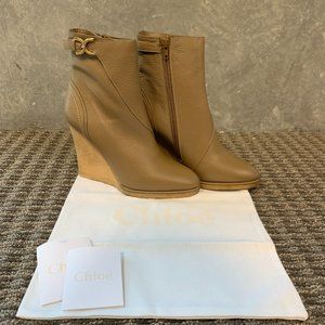 CHLOE NOCCIOLA ANKLE BOOTS